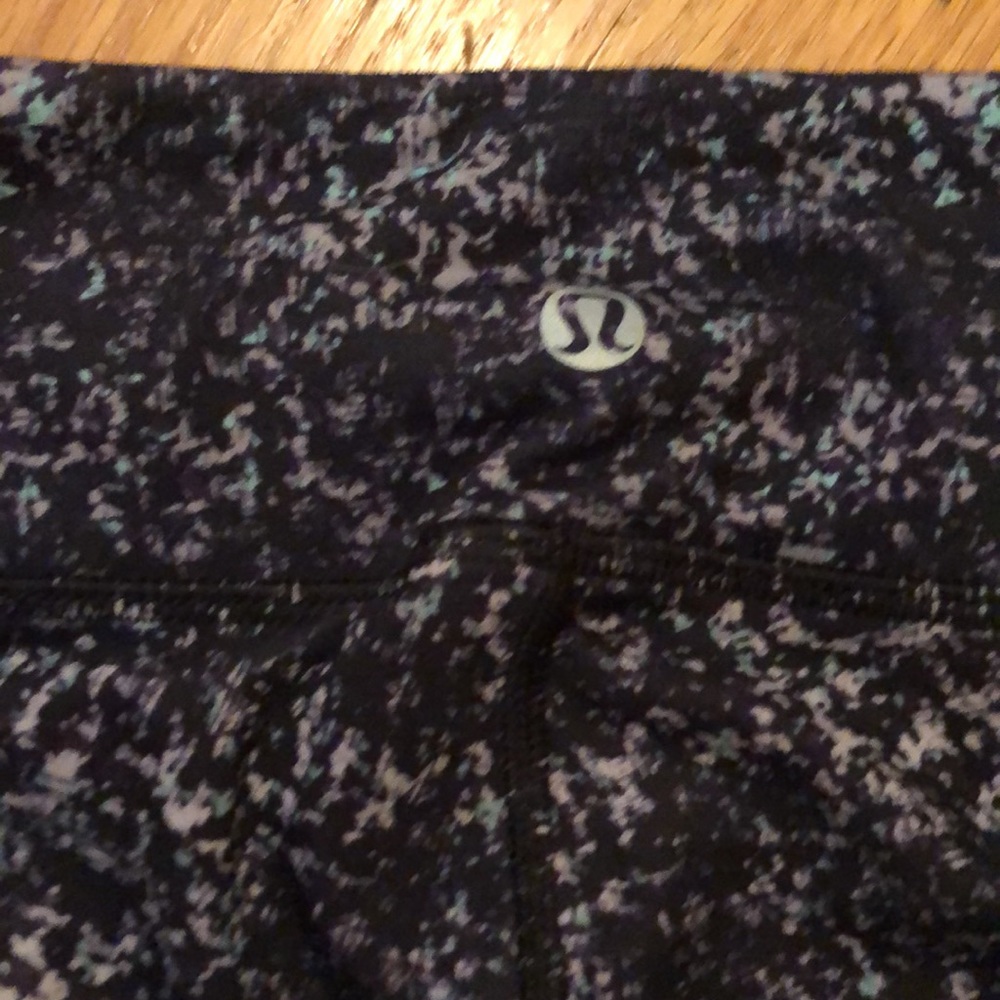 Lululemon leggings - Picture 3 of 5